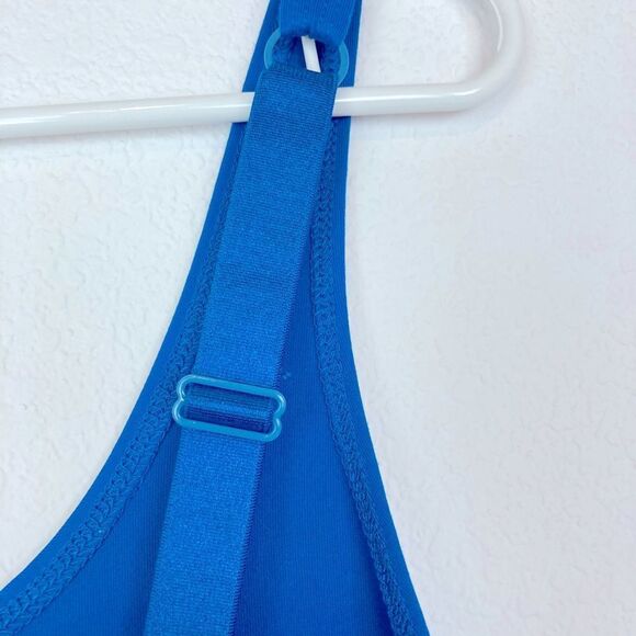 Chicos Stretchy Teal Tank w/ fully adjustable satin straps - Picture 3 of 5